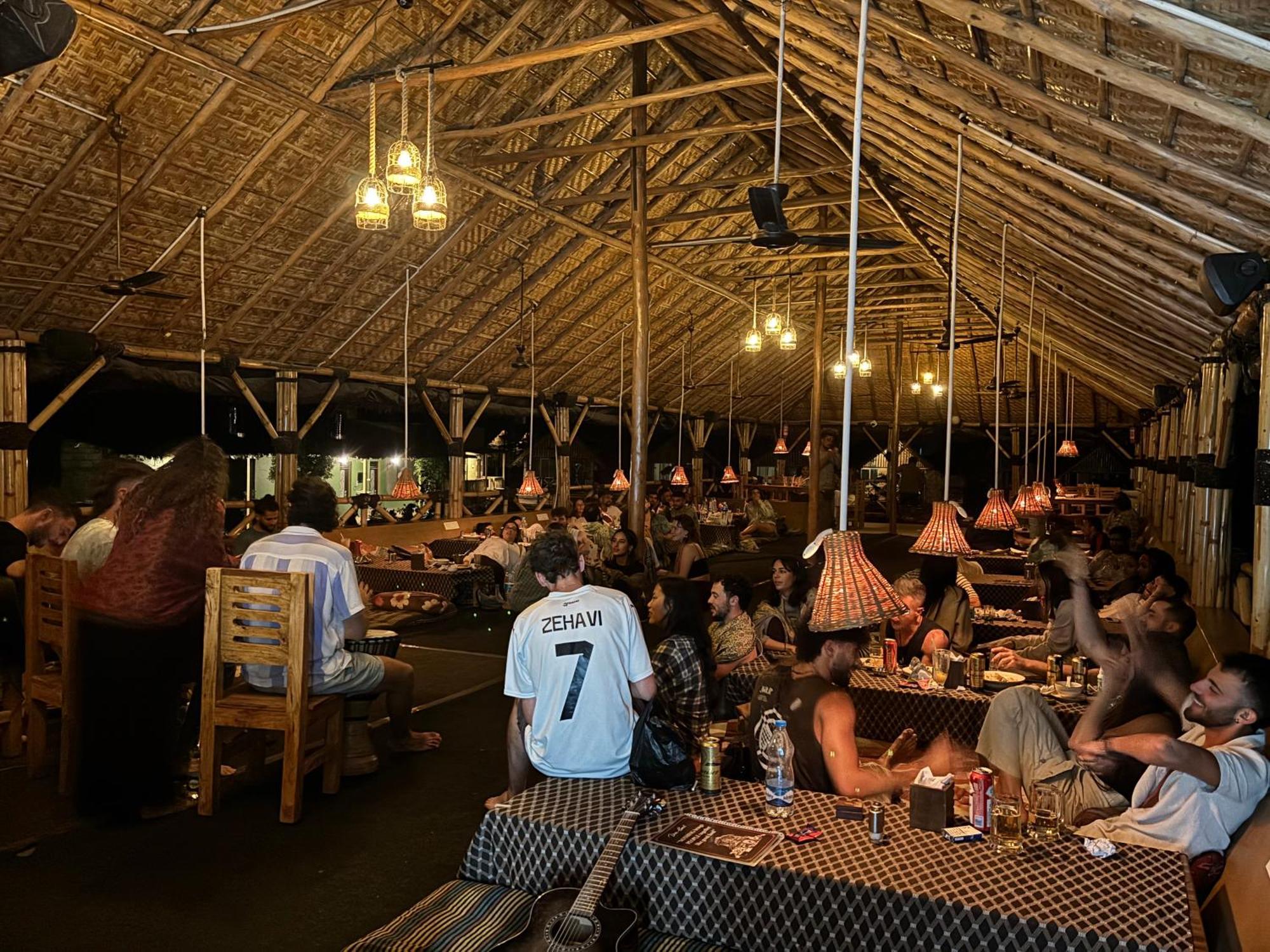 Mowgli'S Cafe Hampi & Guest House Bagian luar foto